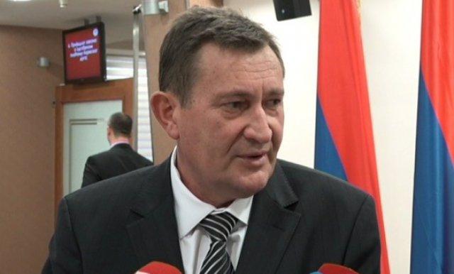 Državni ministar Vojin Mitrović u kafiću izgubio torbicu sa 20.000 eura