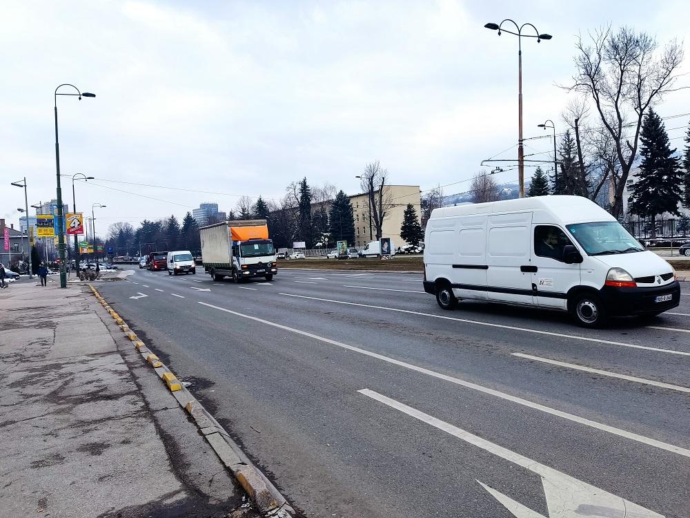 Prijevoznici održali protestnu vožnju - Avaz