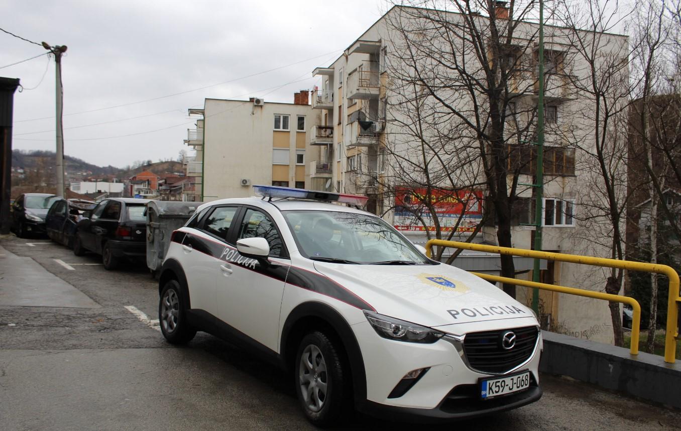 Drama kod Tešnja: Žena tokom rada na mašini zadobila povrede šake