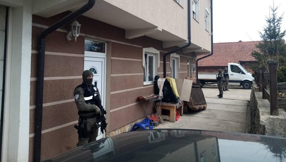 Aktivnosti se realizuju u saradnji sa policijskim upravama Foča i Istočno Sarajevo, kao i sa MUP-om Srednjobosanskog kantona - Avaz