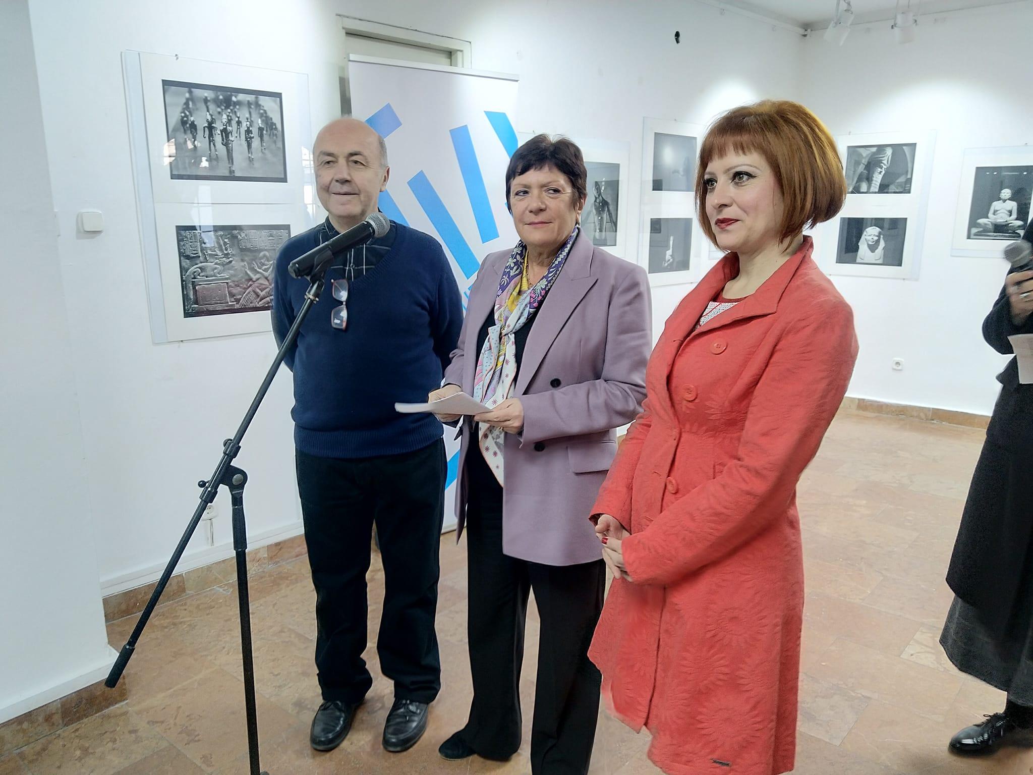 Milomir Kovačević Strašni otvorio izložbu "Louvre noću"