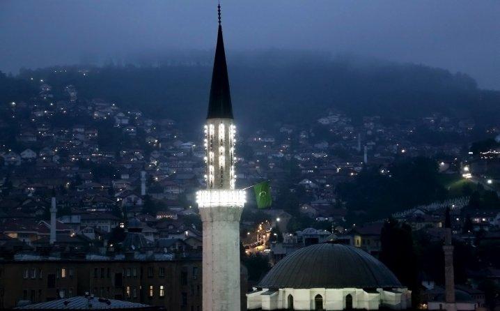 Sa zalaskom sunca nastupa mjesec ramazan, večeras prva teravija, sutra prvi dan posta