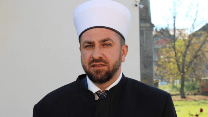 Glavni imam Medžlisa Islamske zajednice (MIZ) Bratunac Elvir ef. Hodžić - Avaz