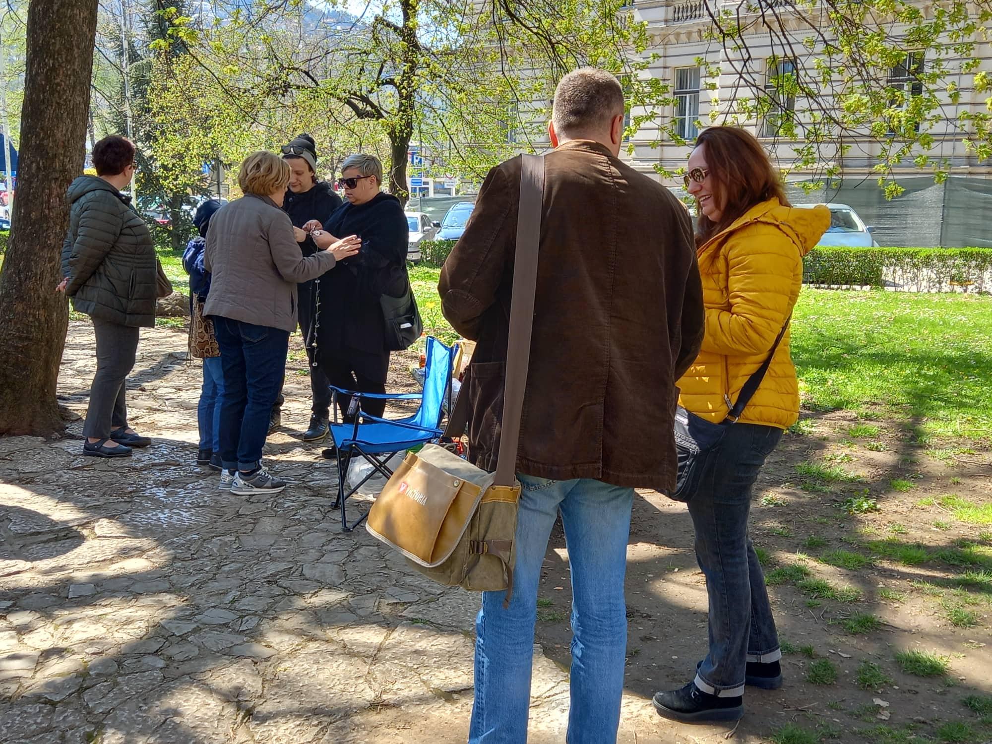 Drugi dan štrajka ispred zgrade Vlade KS