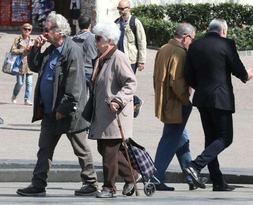 Uz majsku penziju, i zaostatak za prva tri mjeseca ove godine - Avaz