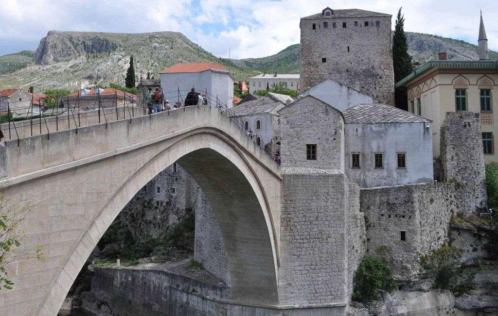 Stari most u Mostaru - Avaz