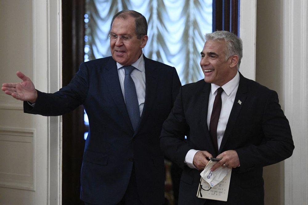 Lavrov i Lapid prilikom susreta u Moskvi prošle godine - Avaz