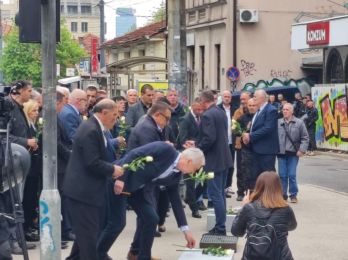 Delegacija iz RS u bivšoj Dobrovoljačkoj - Avaz