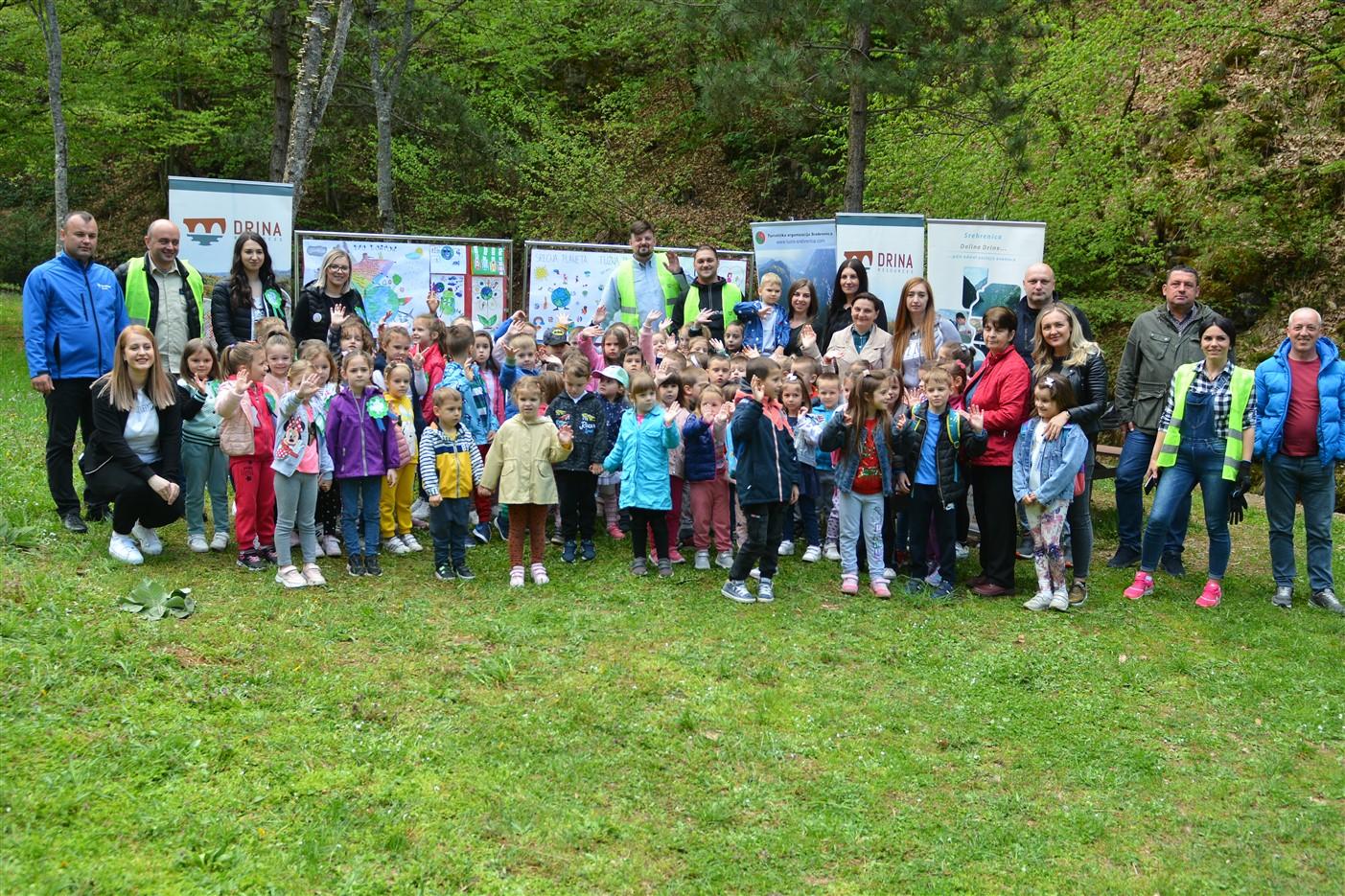 U čišćenju aktivni bili i najmlađi Srebreničani - Avaz