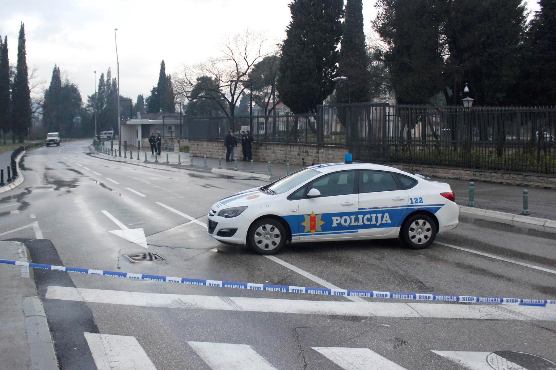 Autobus sa đacima iz Srbije udario u zid tunela u Crnoj Gori