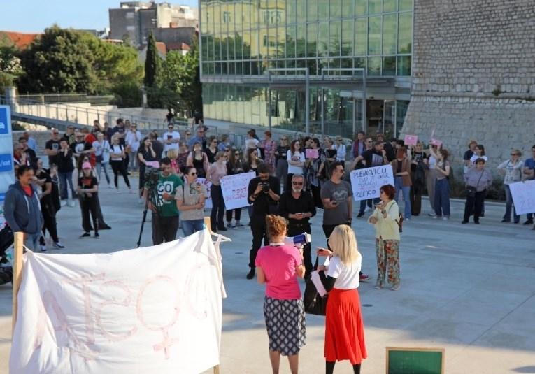 Sa protesta u Šibeniku - Avaz