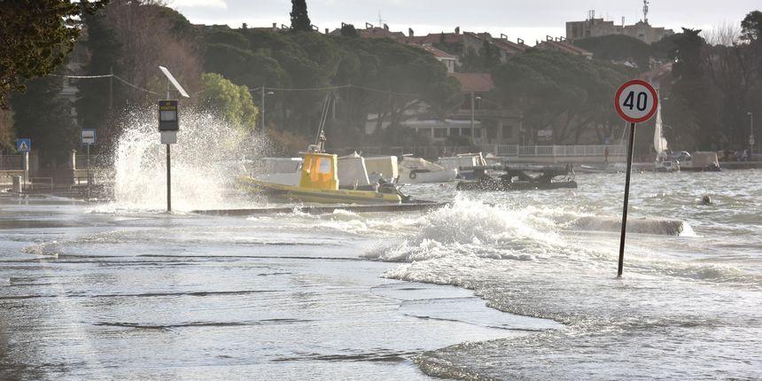 Olujno nevrijeme u Dalmaciji ranije - Avaz