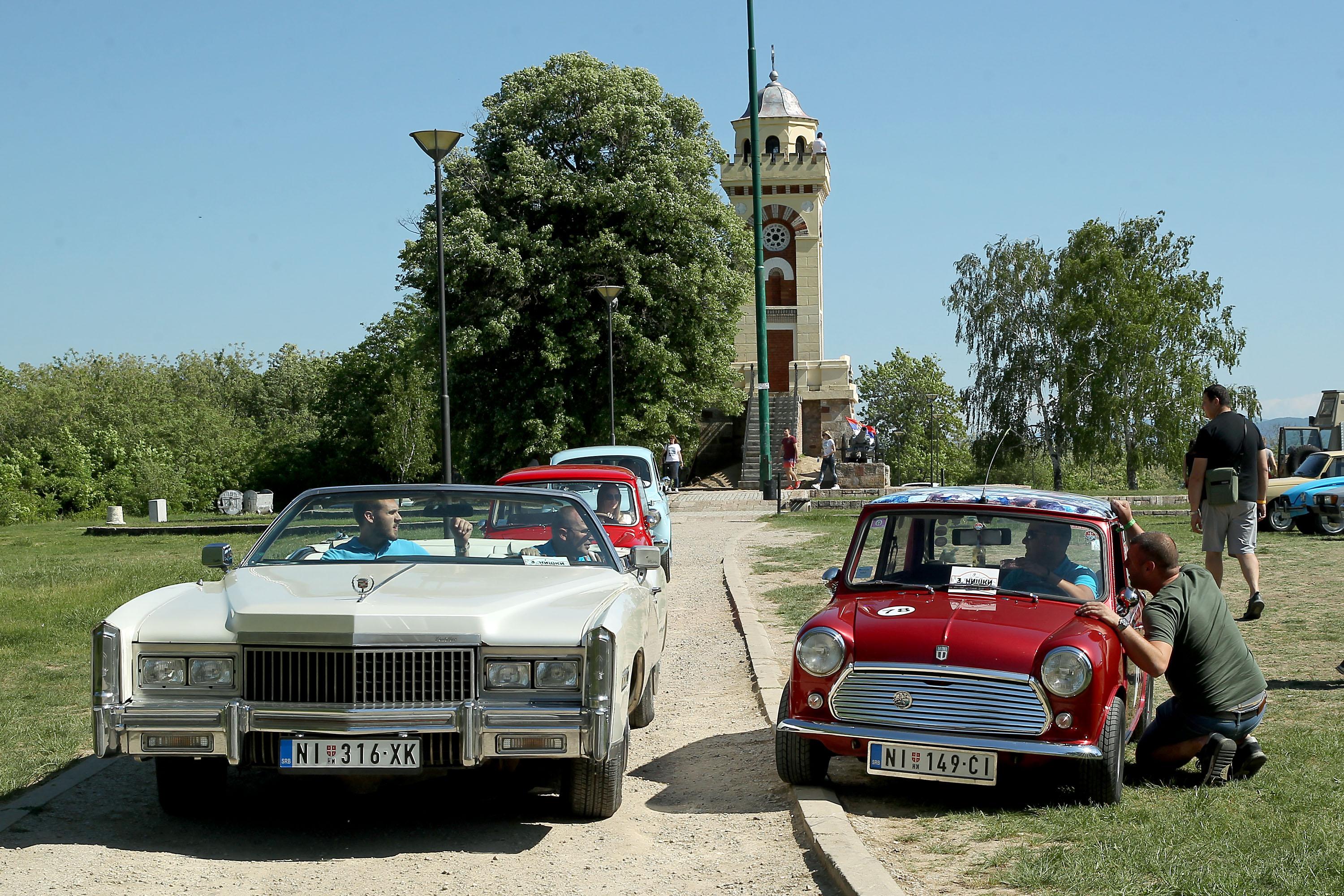 Predstavljeni automobili - Avaz