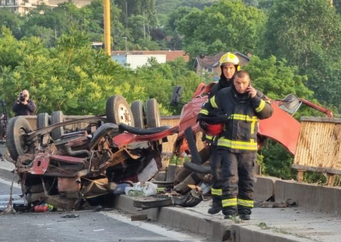 Dvije osobe smrtno stradale - Avaz