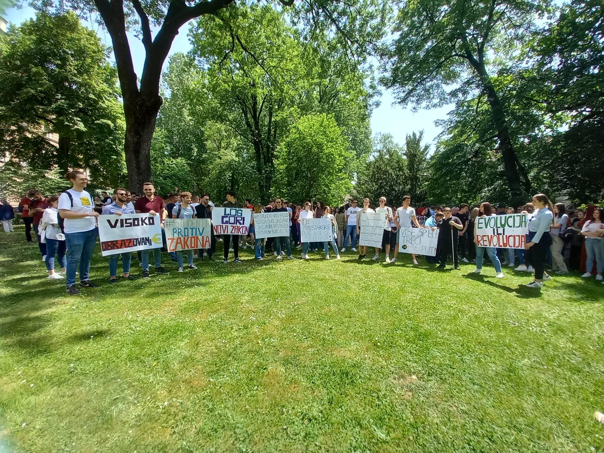 Premijer Forto i ministrica Nikolić izašli pred studente: Tražimo konkretne zahtjeve, usvojit ćemo najbolju varijantu zakona