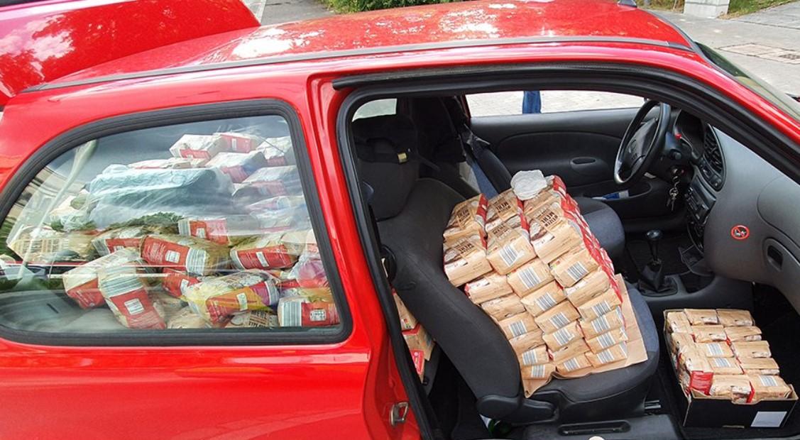 Vozač u Njemačkoj u automobil ugurao 400 kilograma brašna