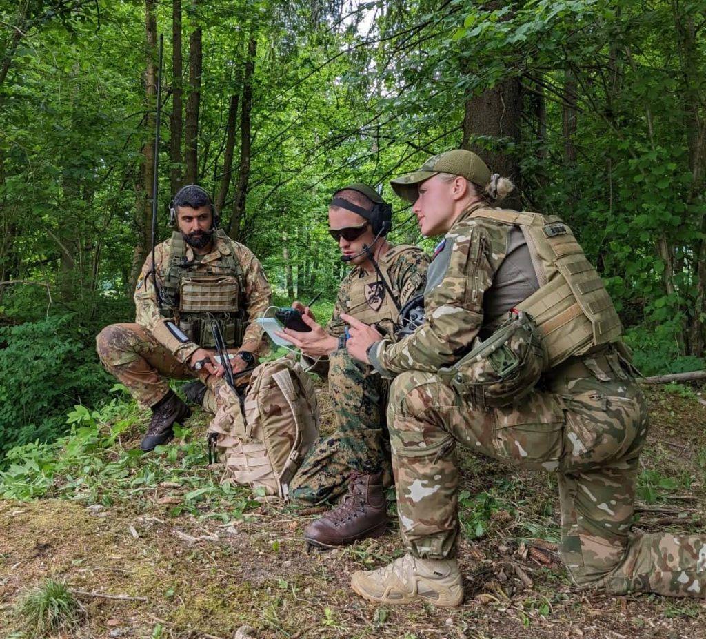 Specijalisti za navođenje zračne podrške OS BiH na vježbi u Sloveniji