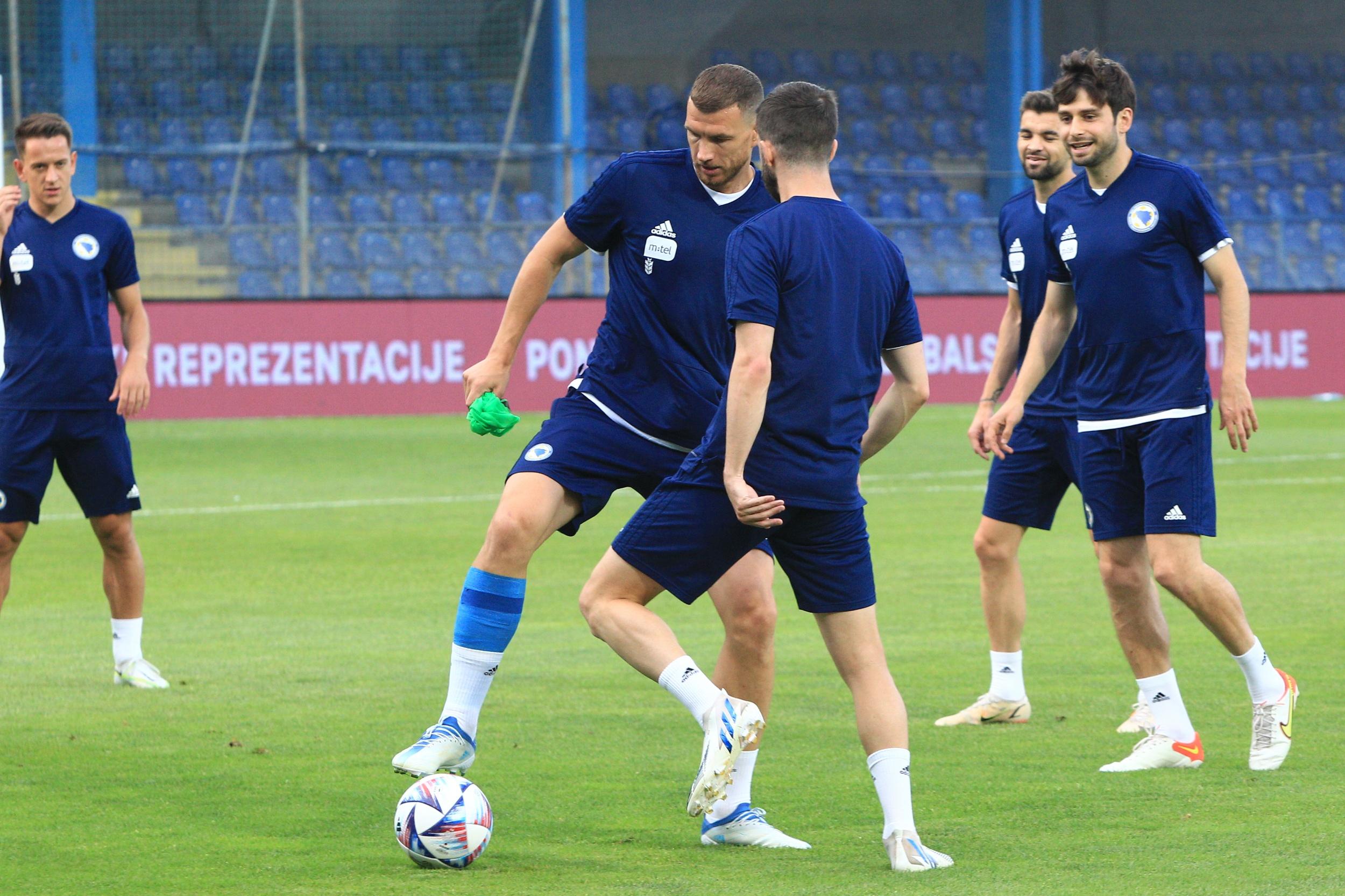 "Avaz" na licu mjesta: "Zmajevi" odradili trening u Podgorici, stižu obećavajuće vijesti o stanju Džeke