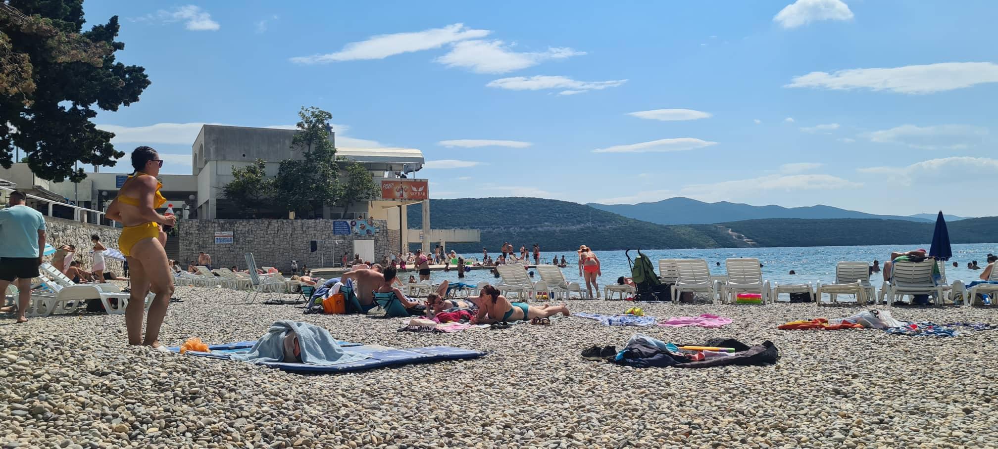 Nema gužvi na plažama - Avaz