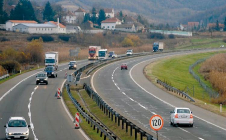 Saobraća se po suhom kolovozu - Avaz