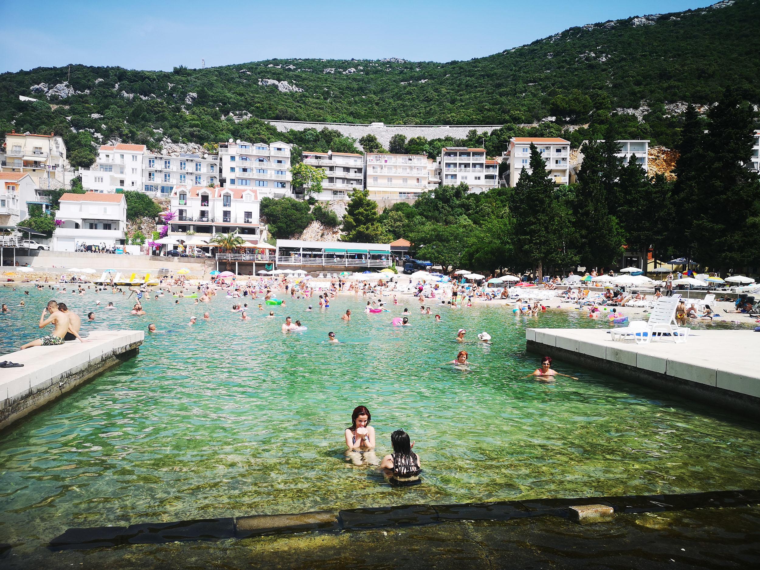 Neum: Veliki broj turista - Avaz