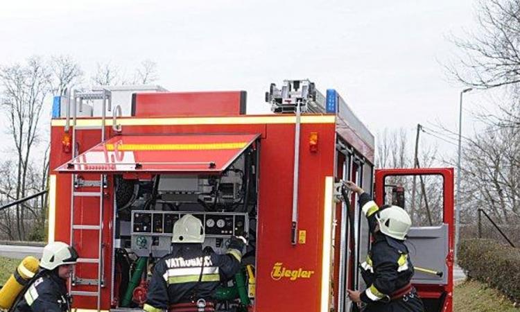 Gorjela cisterna kod Mrkonjić Grada, saobraćaj se sada odvija jednom trakom