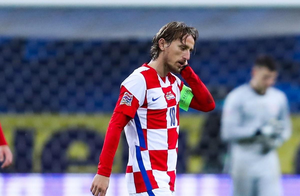 Modrić predvodi snažan sastav - Avaz