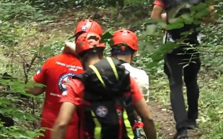 Dječak spašen, evo u kakvom je stanju nakon pada s litice