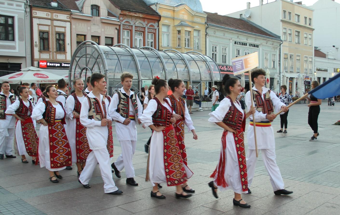 Petnaesti festival folklora u Nišu - Avaz