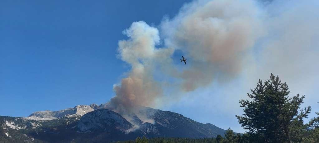 U gašenju požara na Blidinju učestvuje i helikopter iz RS-a