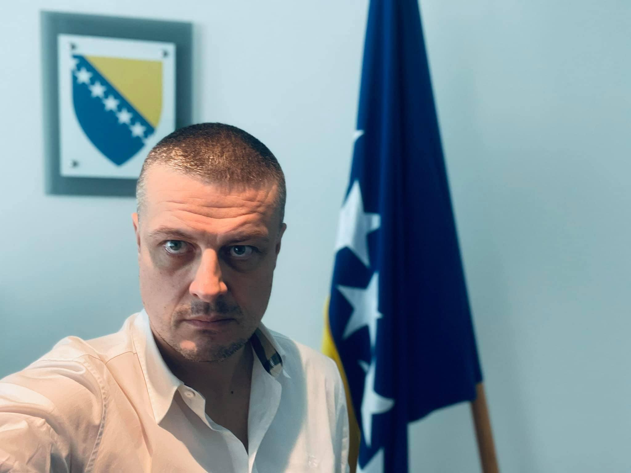 Mijatović najavio dolazak na proteste: Šmite zaboravio si jednu stvar, ovo je Bosna ponosna