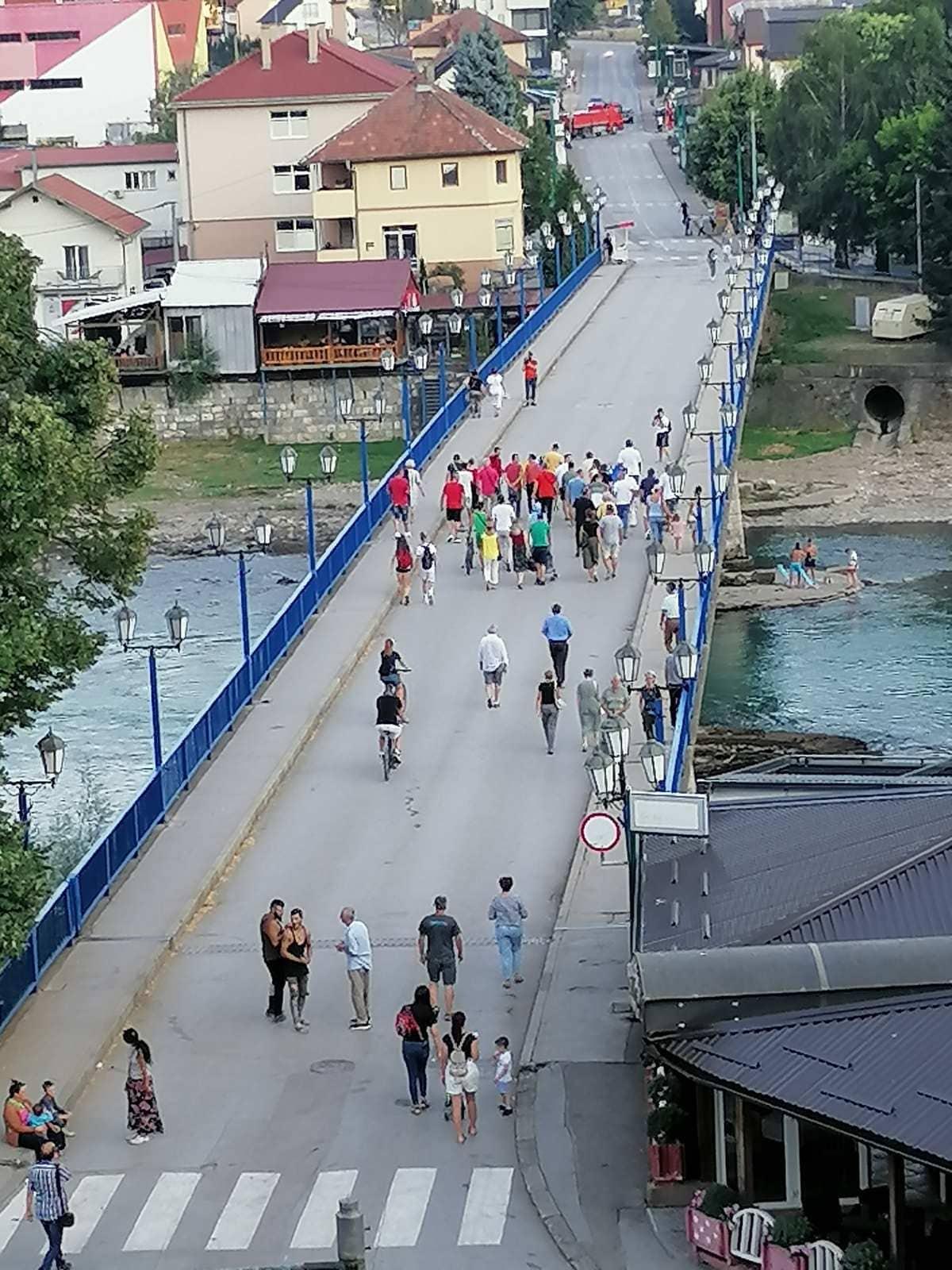 Građani okupljanjem na Trgu branilaca izrazili protivljenje najavama iz OHR-a