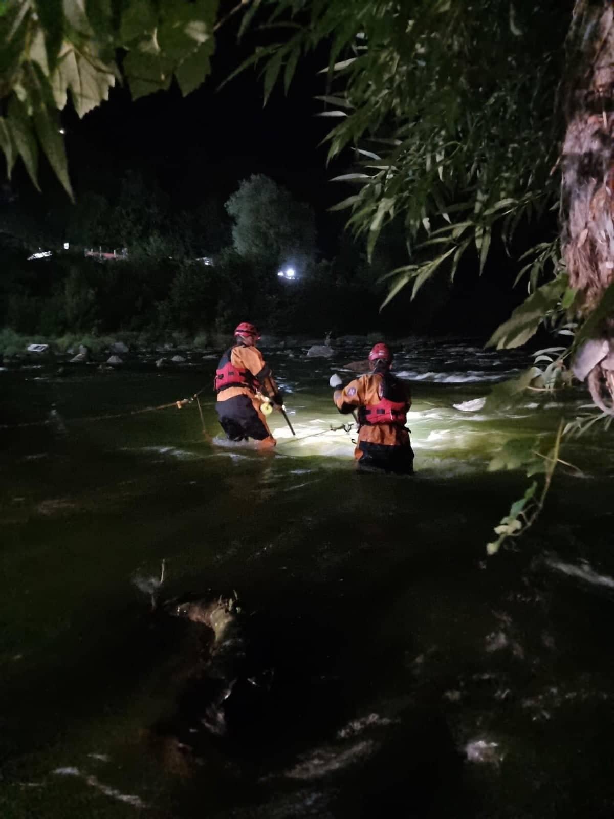 Na teren je izašlo šest spasilaca GSS-a Žepče koji su izvršili pregled vozila - Avaz