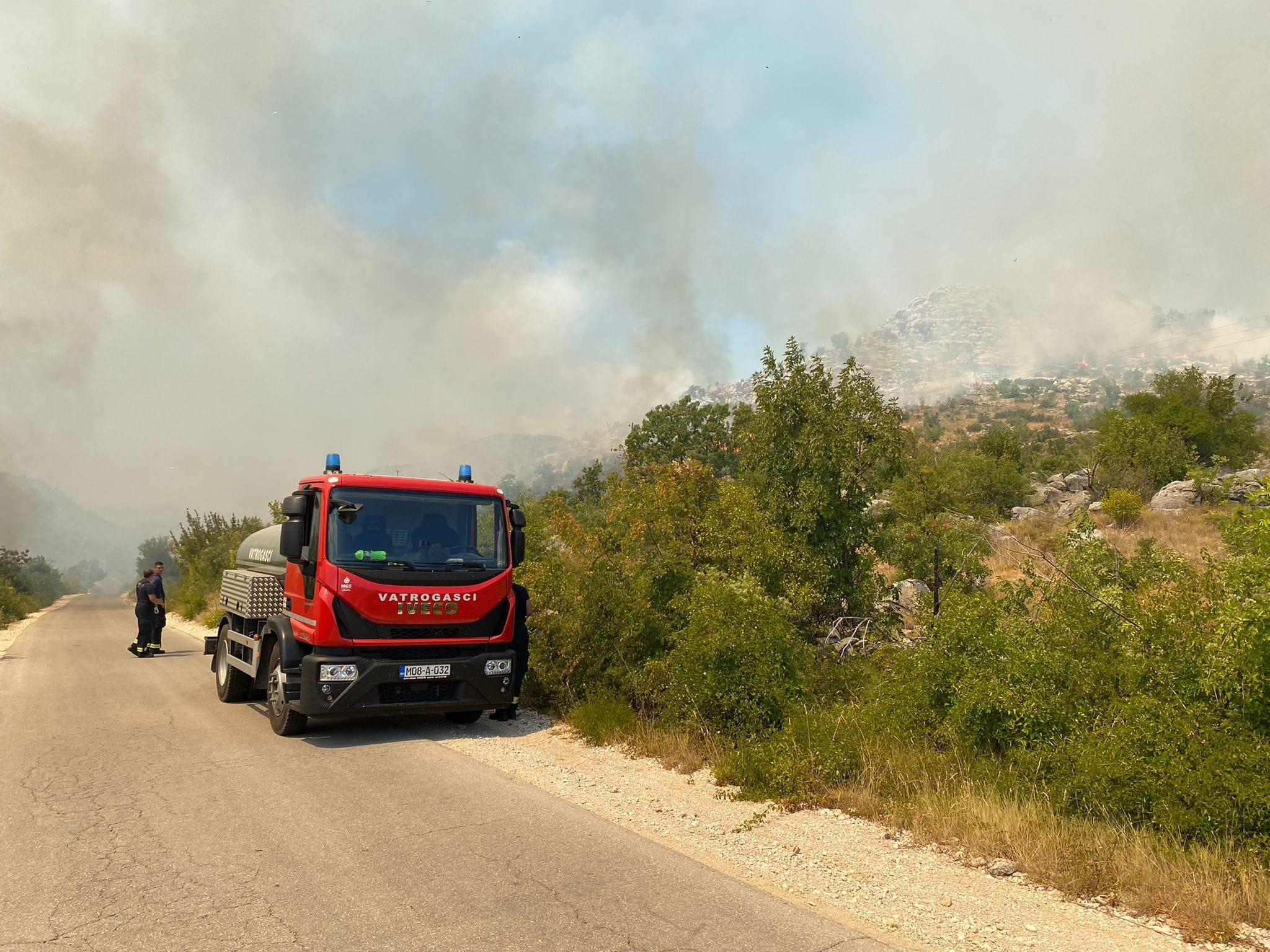 Iz Civilne zaštite Neum za "Avaz": Požar je još uvijek aktivan, nisu ugroženi stanovništvo i objekti