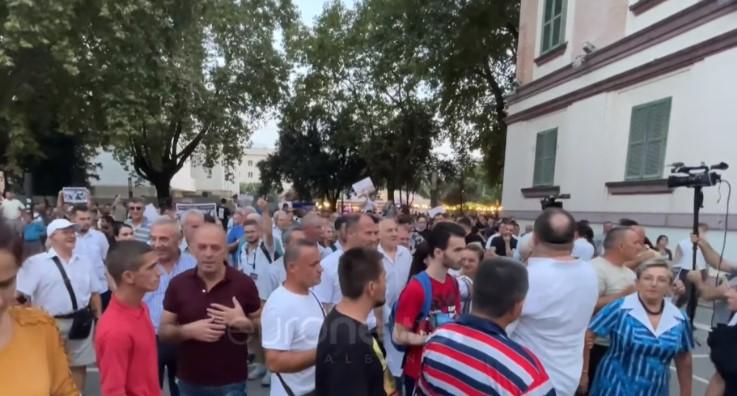 Protesti zbog pogibije djevojčice, građani traže smjene nadležnih