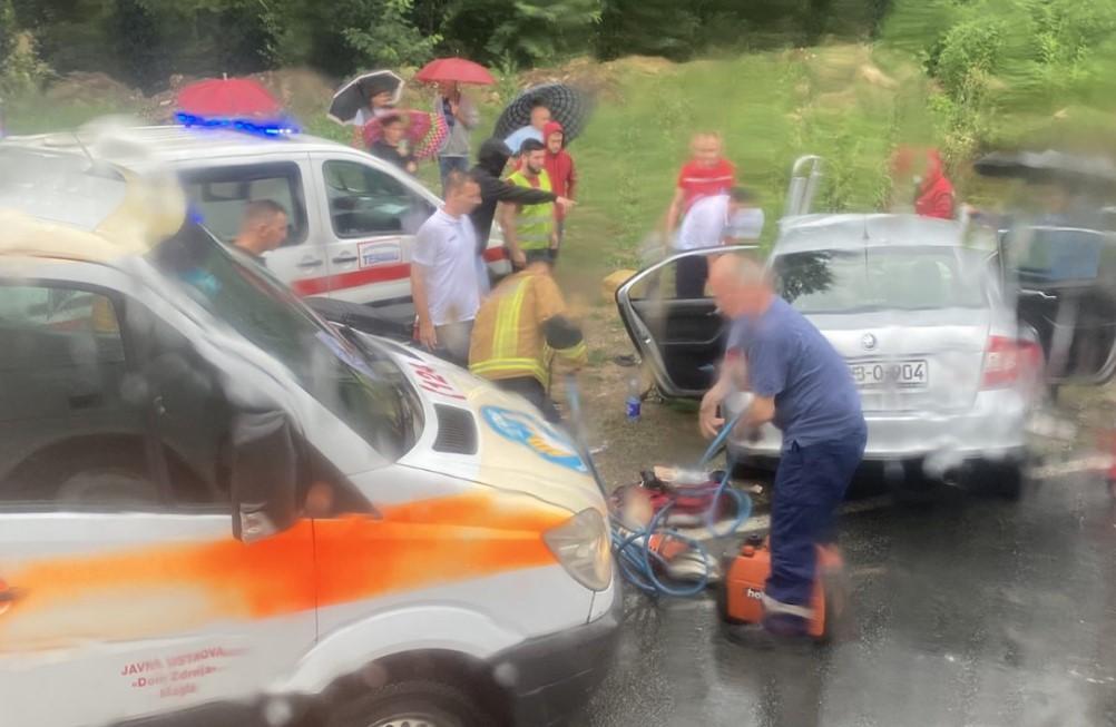 Igrači i ljekarski tim Tuzla Cityja pomogli povrijeđenima u saobraćajnoj nesreći