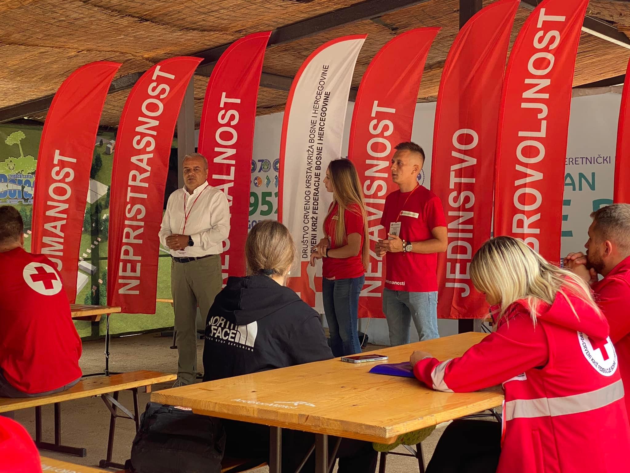 Crveni križ Federacije BiH organizirao je tradicionalni kamp mladih “Čuvari humanosti” na Boračkom jezeru - Avaz