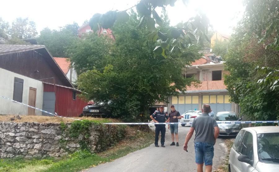 Policijski službenici su izvršili uviđaj - Avaz