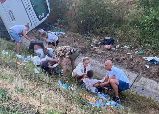 Stravično svjedočenje očevica nesreće: Razbijali su stakla da izađu iz autobusa