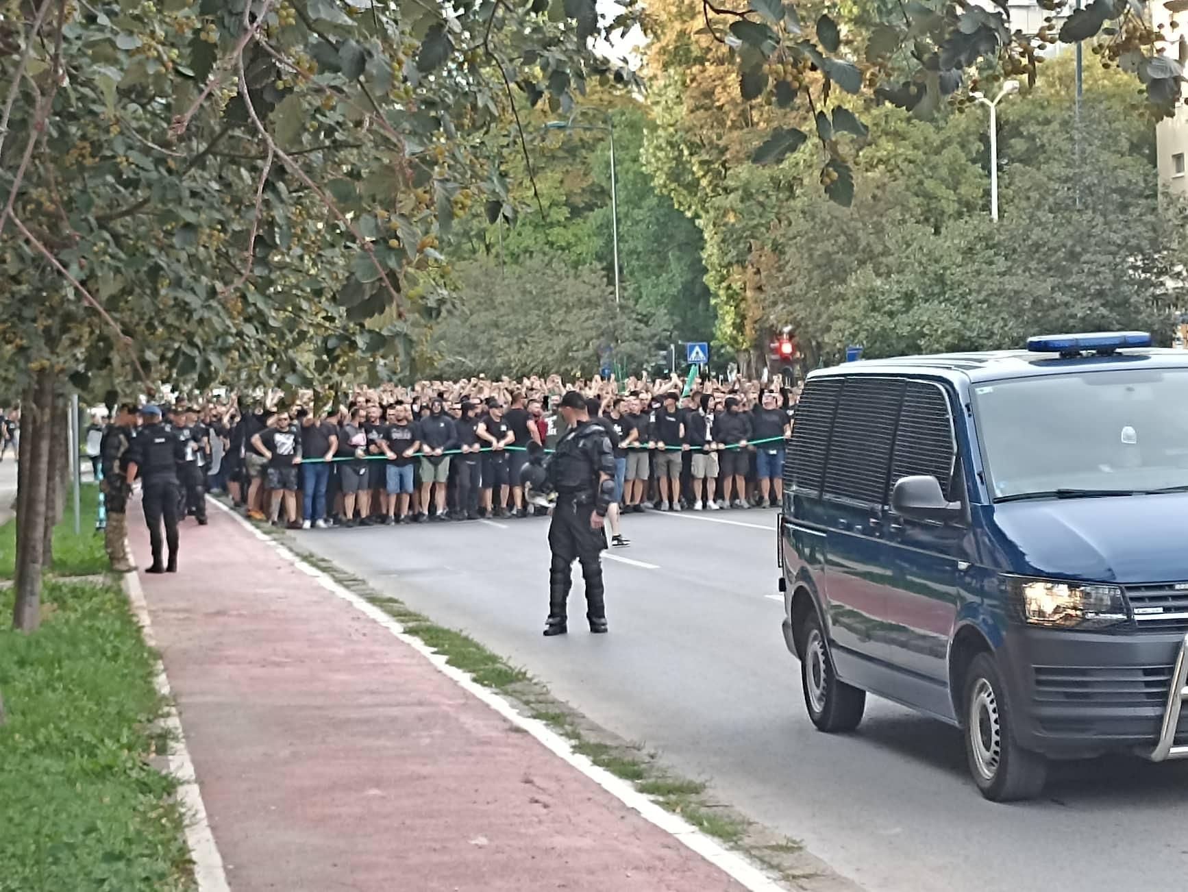 Video / Bit će pakleno na Grbavici: Navijači Sarajeva spremni za derbi