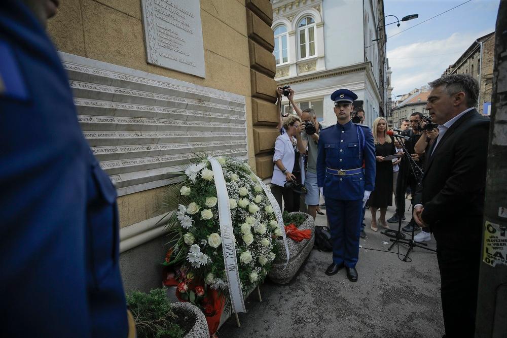 Obilježena godišnjica masakra na Markalama - Avaz