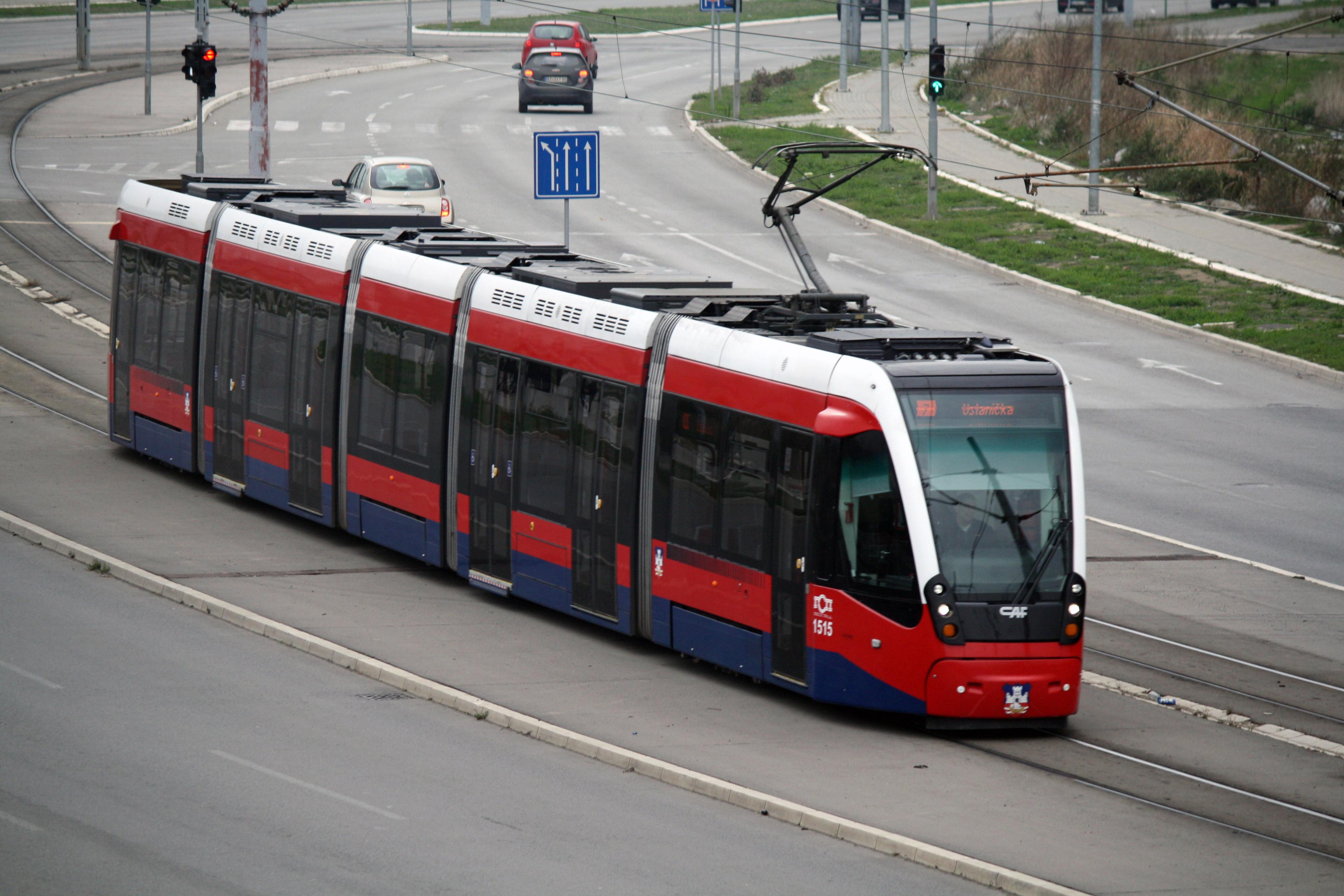 Žena sa djetetom ispala iz tramvaja