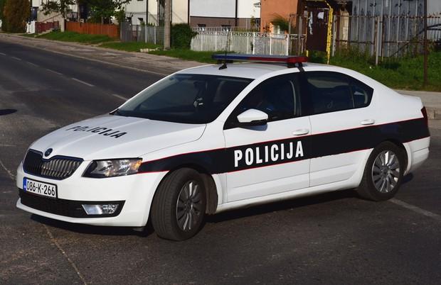 Policija na terenu - Avaz