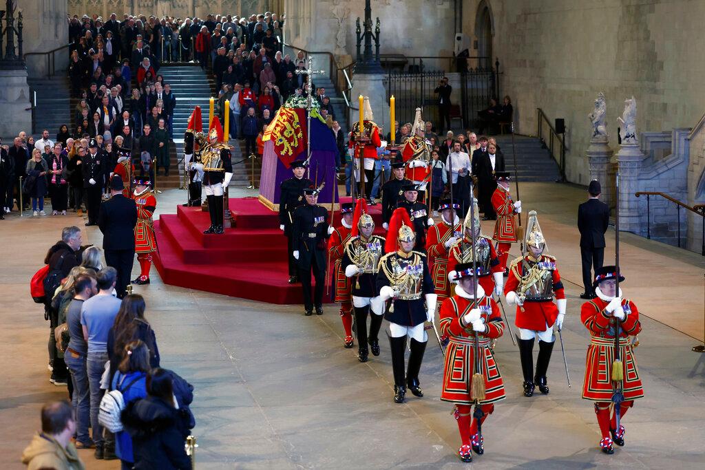 Sve o sahrani kraljice Elizabete: Više od 500 svjetskih lidera stiže u London, na ulicama 10.000 vojnika
