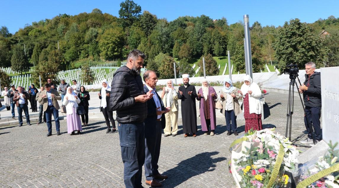 Obilježena godišnjica otvaranja Memorijalnog centra Potočari - Avaz