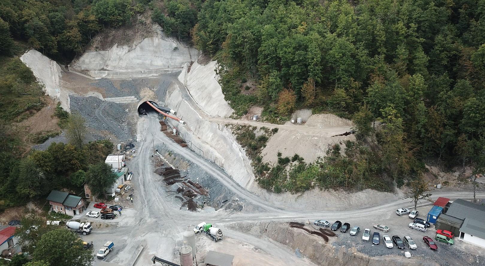 Brza cesta Prača-Goražde, tunel Hranjen - Avaz