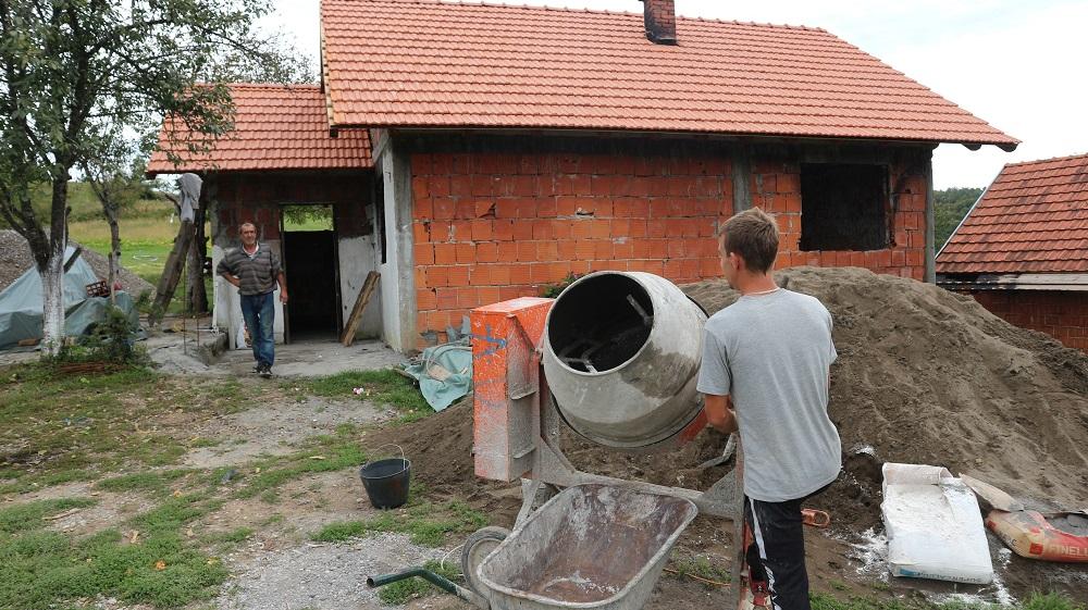 Radovi na obnovi kuće  napreduju - Avaz