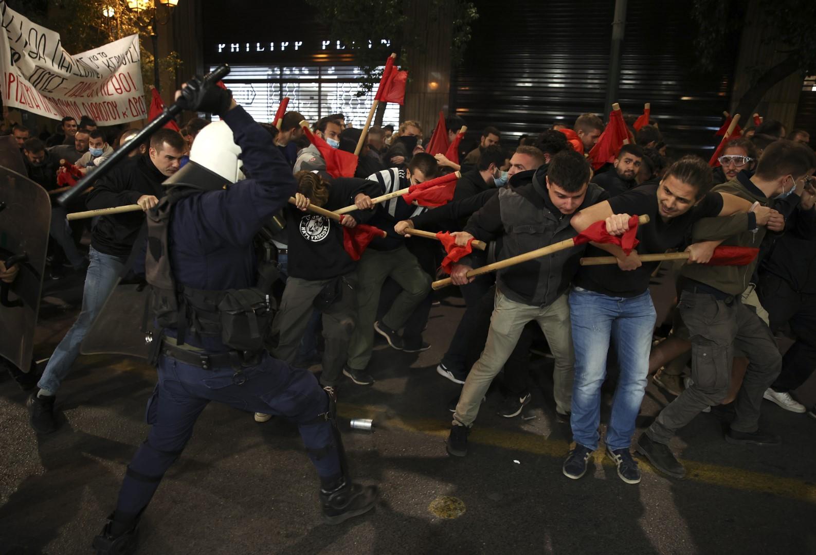 Sa protesta u Atini - Avaz