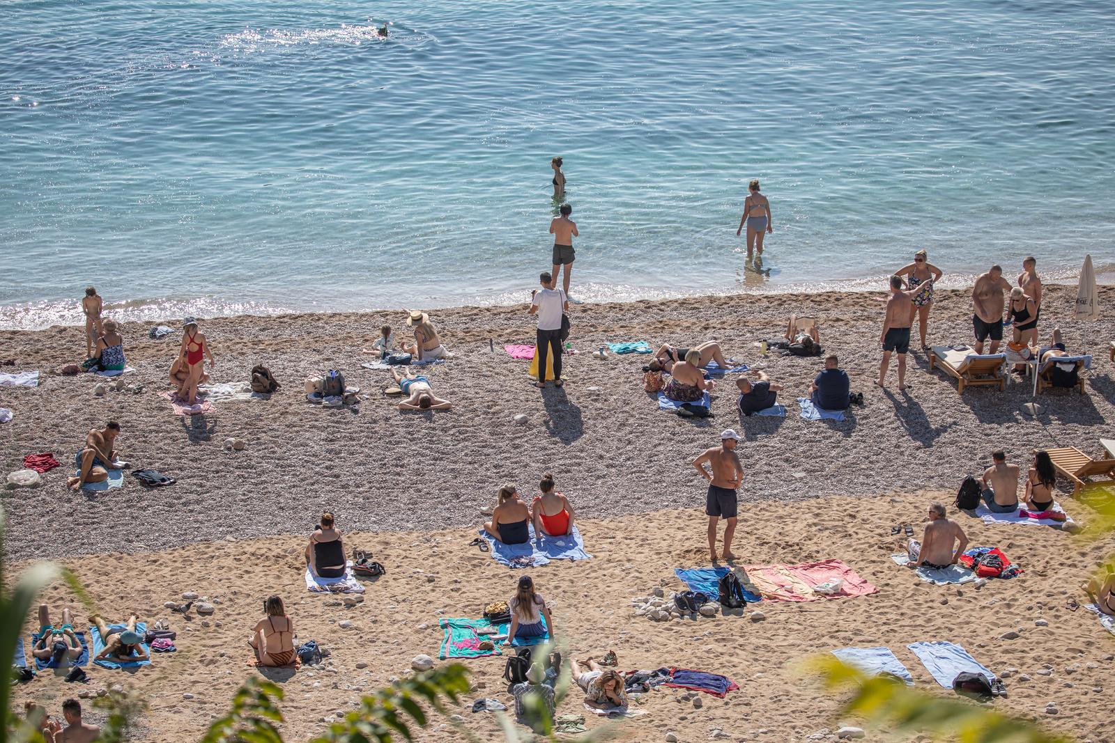 Dubrovačke plaže pune - Avaz