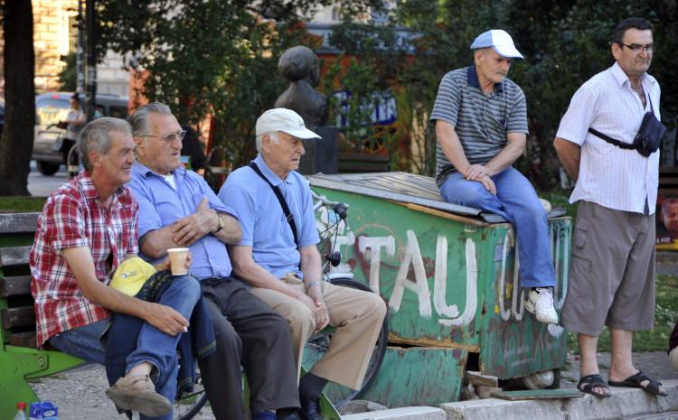 Umjesto svečanosti, osjećaju tugu: Penzioneri su gladni!